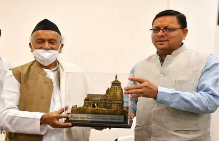 सीएम धामी मिले महाराष्ट्र के राज्यपाल भगत सिंह कोश्यारी से, कई विषयों पर हुई चर्चा